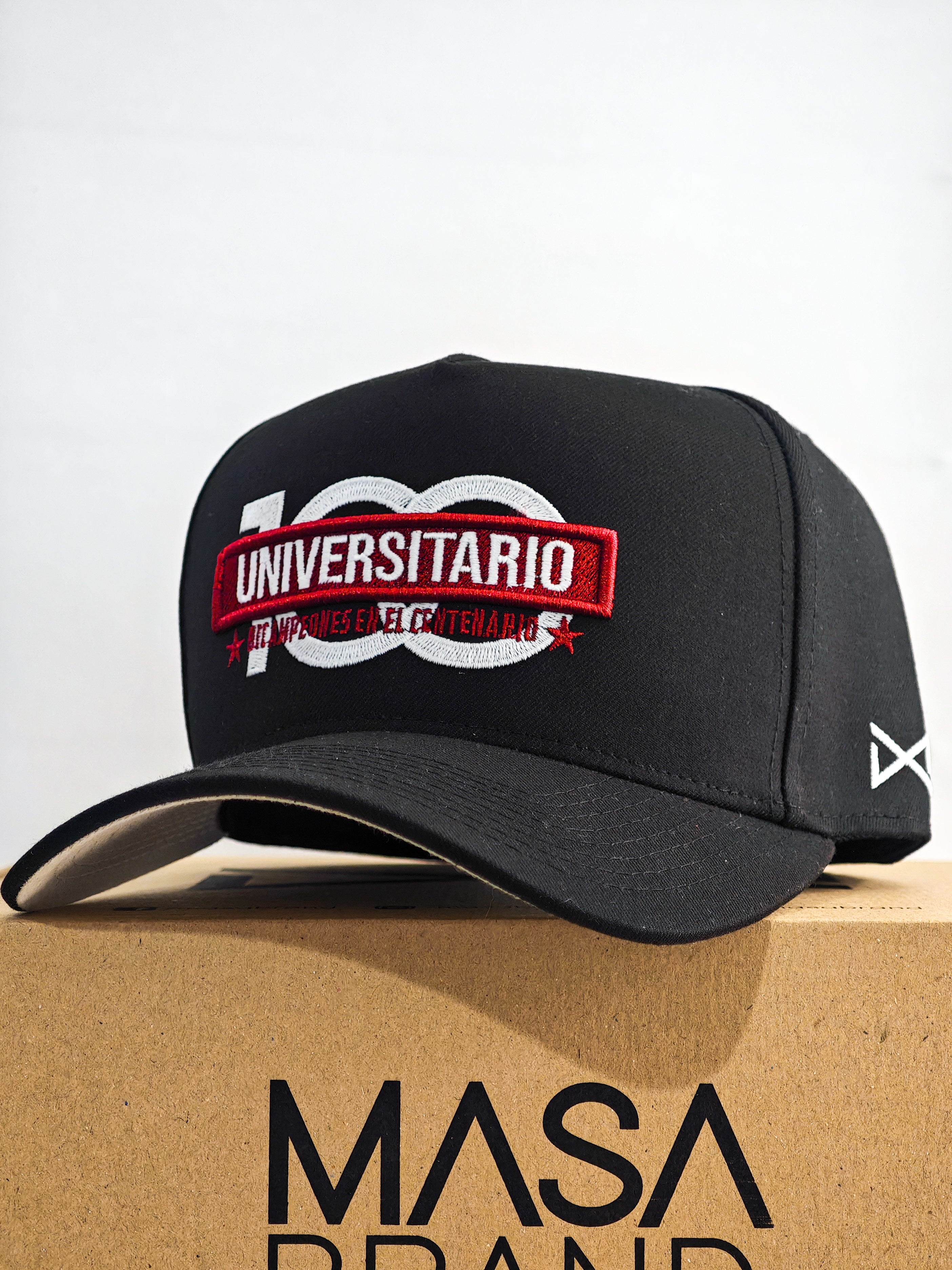 Gorra Centenario (U) - Negra BRILLA EN LA OSCURIDAD
