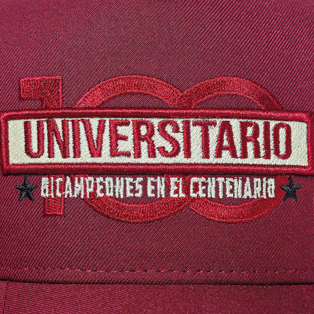 Gorra Universitario 100 años - Guinda