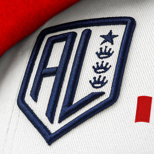 Gorra Escudo AL Blanca con bandera 2025